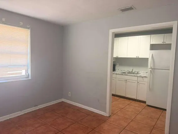 $2,200 | 314 Douglass Avenue, Unit 318, West Palm Beach, FL 33401