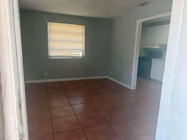 $2,200 | 314 Douglass Avenue, Unit 318, West Palm Beach, FL 33401