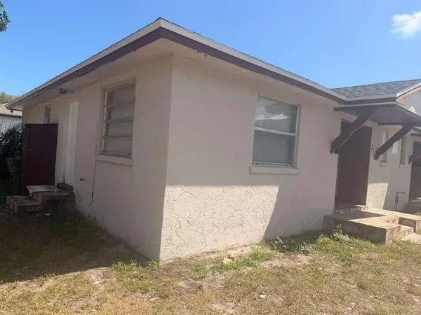 $2,200 | 314 Douglass Avenue, Unit 318, West Palm Beach, FL 33401