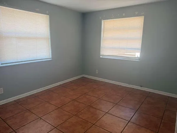$2,200 | 314 Douglass Avenue, Unit 318, West Palm Beach, FL 33401