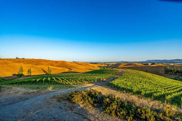 $3,595,000 | 6513 Lakeville Highway, Petaluma, CA 94954