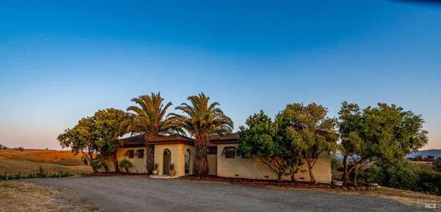 $3,595,000 | 6513 Lakeville Highway, Petaluma, CA 94954
