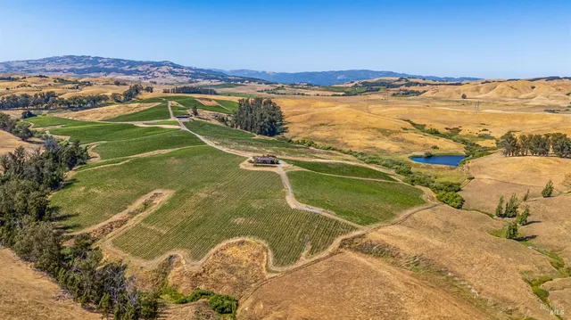 $3,595,000 | 6513 Lakeville Highway, Petaluma, CA 94954