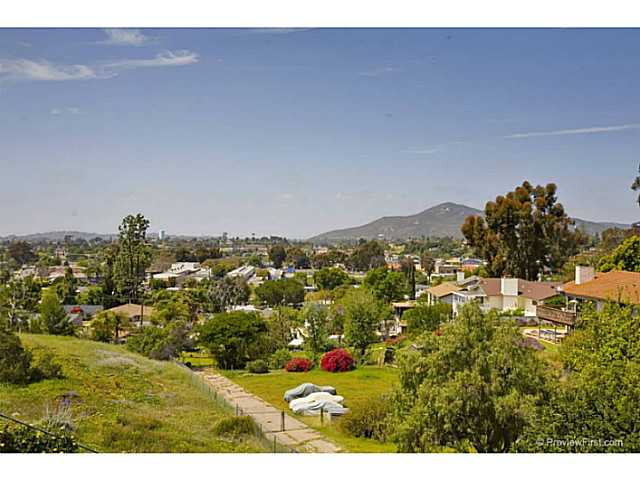 2124 Willis Road El Cajon, CA 92020 - Photo 9 of 25 Gallery Image 9