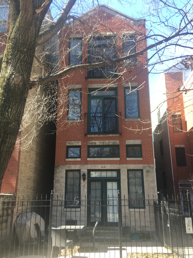 Undisclosed Address Chicago, IL 60610 - Photo 1 of 18