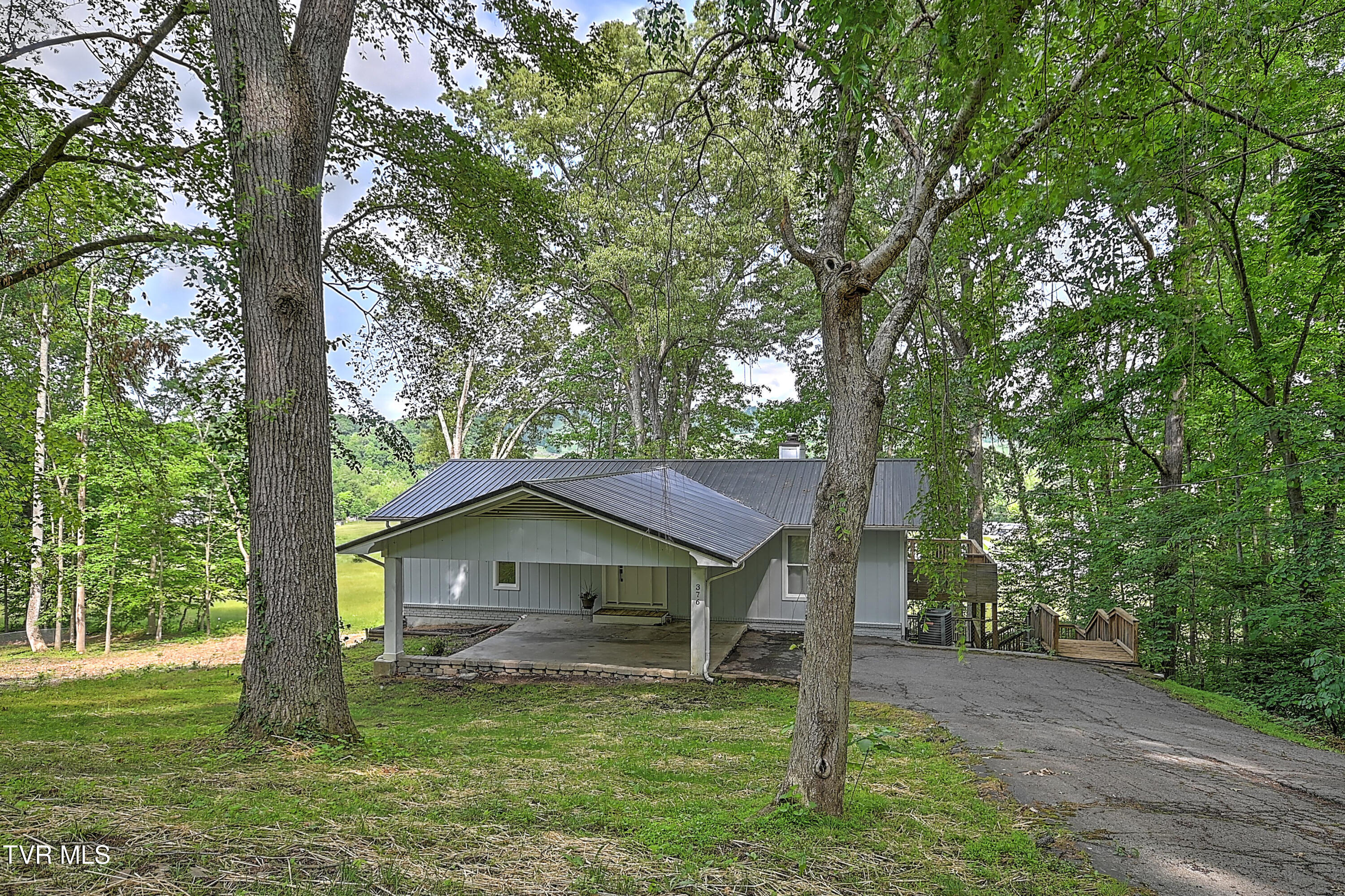 376 Highland Road Jonesborough, TN 37659 - Photo 49 of 53 376 Highland Rd exterior_Garrett-2
