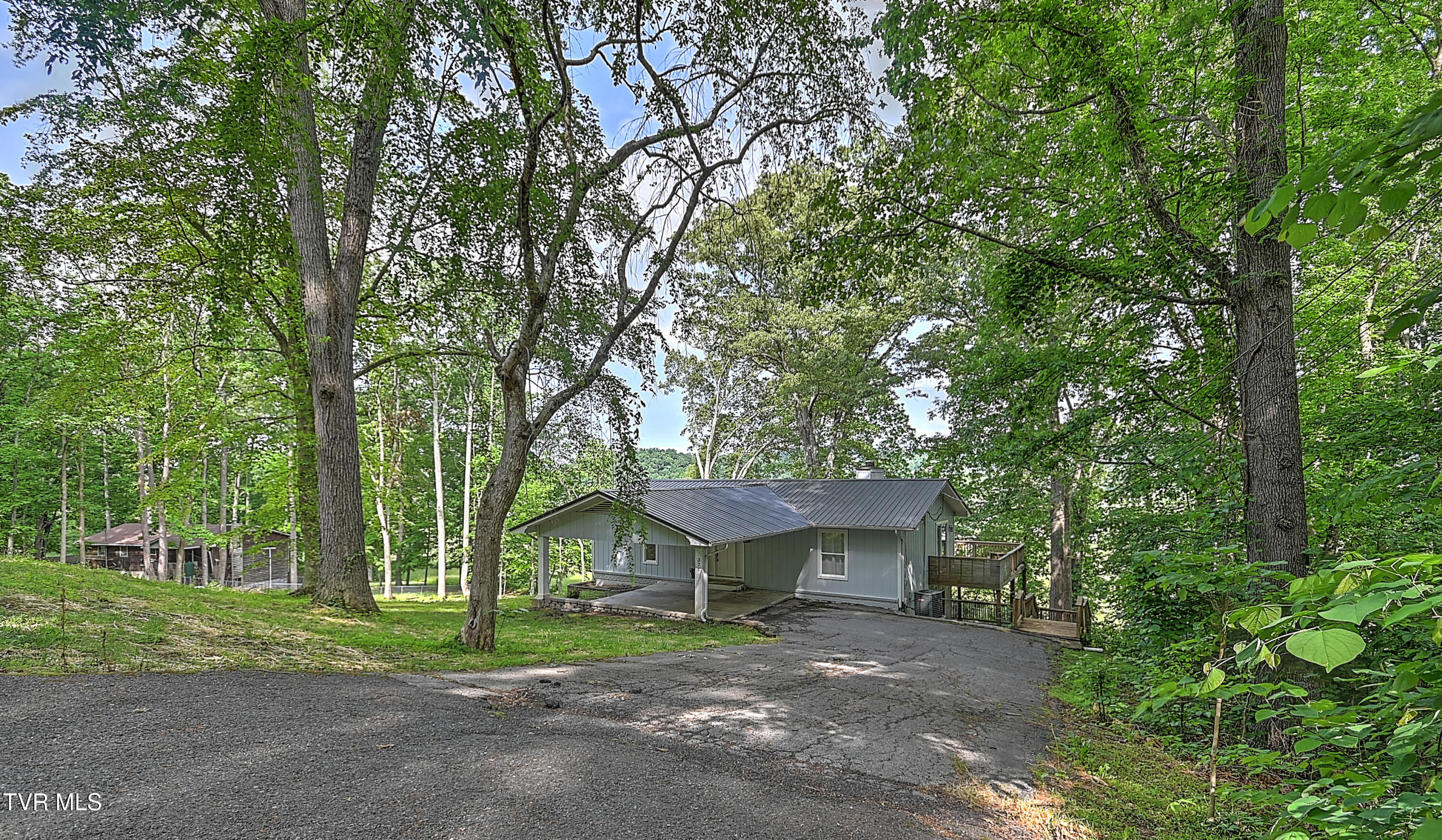 376 Highland Road Jonesborough, TN 37659 - Photo 50 of 53 376 Highland Rd exterior_Garrett-1
