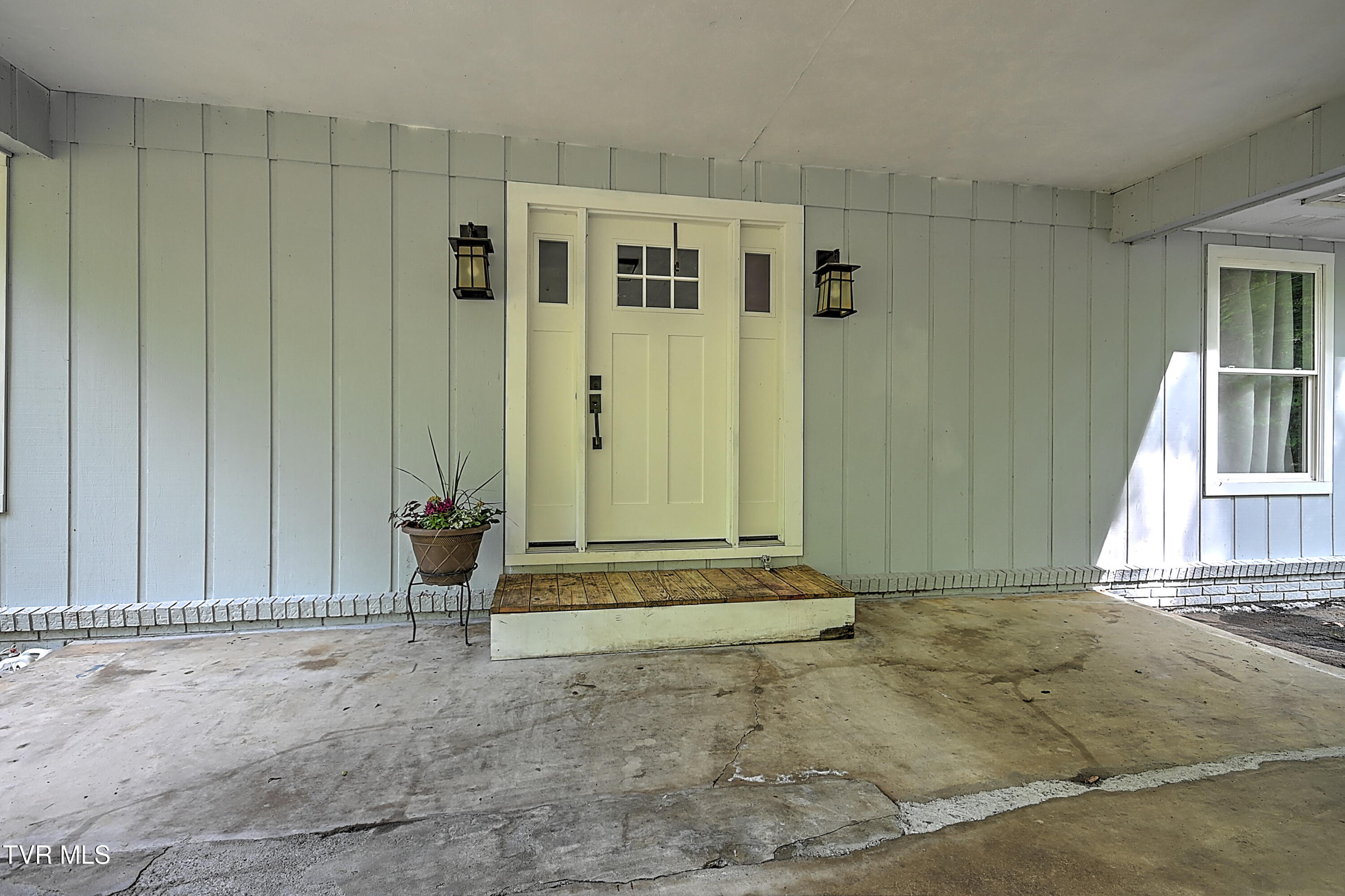 376 Highland Road Jonesborough, TN 37659 - Photo 6 of 53 376 Highland Rd exterior_Garrett-11