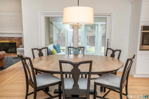 $980,000 | 17 Stillwood Chase, Simsbury, CT 06089