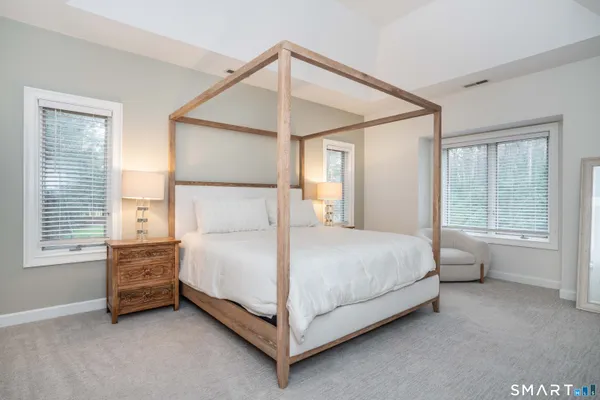 $980,000 | 17 Stillwood Chase, Simsbury, CT 06089
