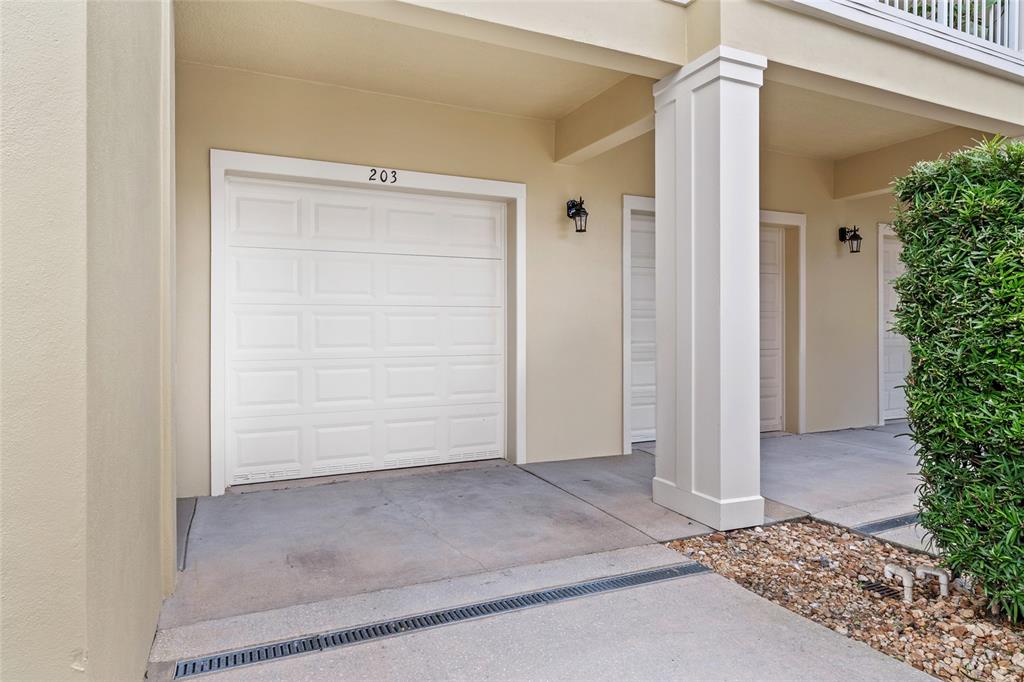 1819 Common Way Road, Unit 203 Orlando, FL 32814 - Photo 3 of 23 an empty room with a outdoor space