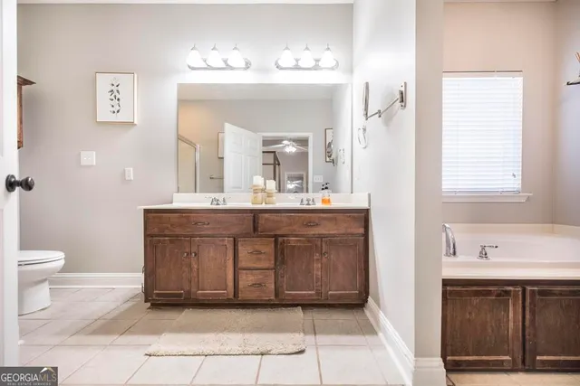 $375,000 | 403 Wiltshire Court, Warner Robins, GA 31088