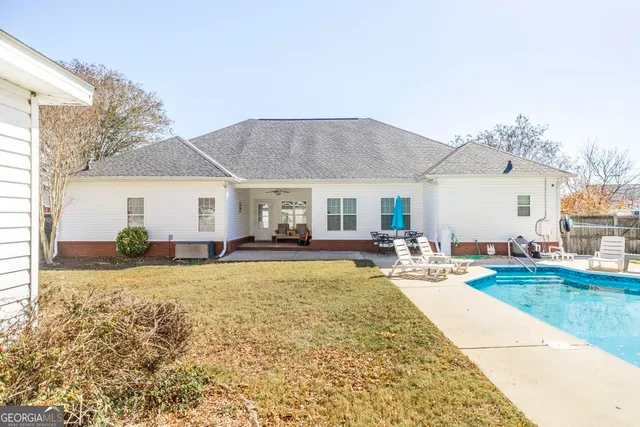 $375,000 | 403 Wiltshire Court, Warner Robins, GA 31088