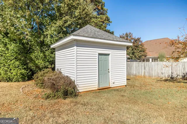 $375,000 | 403 Wiltshire Court, Warner Robins, GA 31088