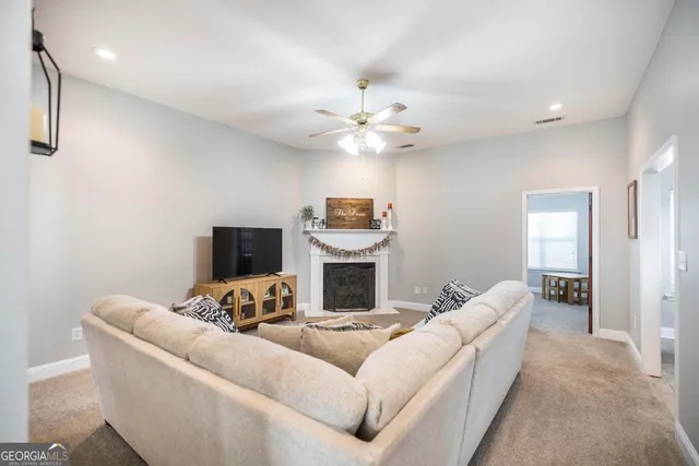 $375,000 | 403 Wiltshire Court, Warner Robins, GA 31088