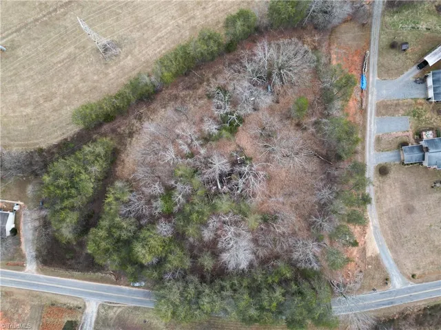 $50,000 | 0 Long Hill Road, Pilot Mountain, NC 27041