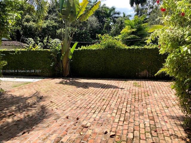 3797 El Prado Boulevard Miami, FL 33133 - Photo 26 of 26 a view of backyard