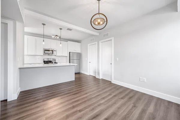 $1,800 | 91 East 21st Street, Unit 1, Bayonne, NJ 07002