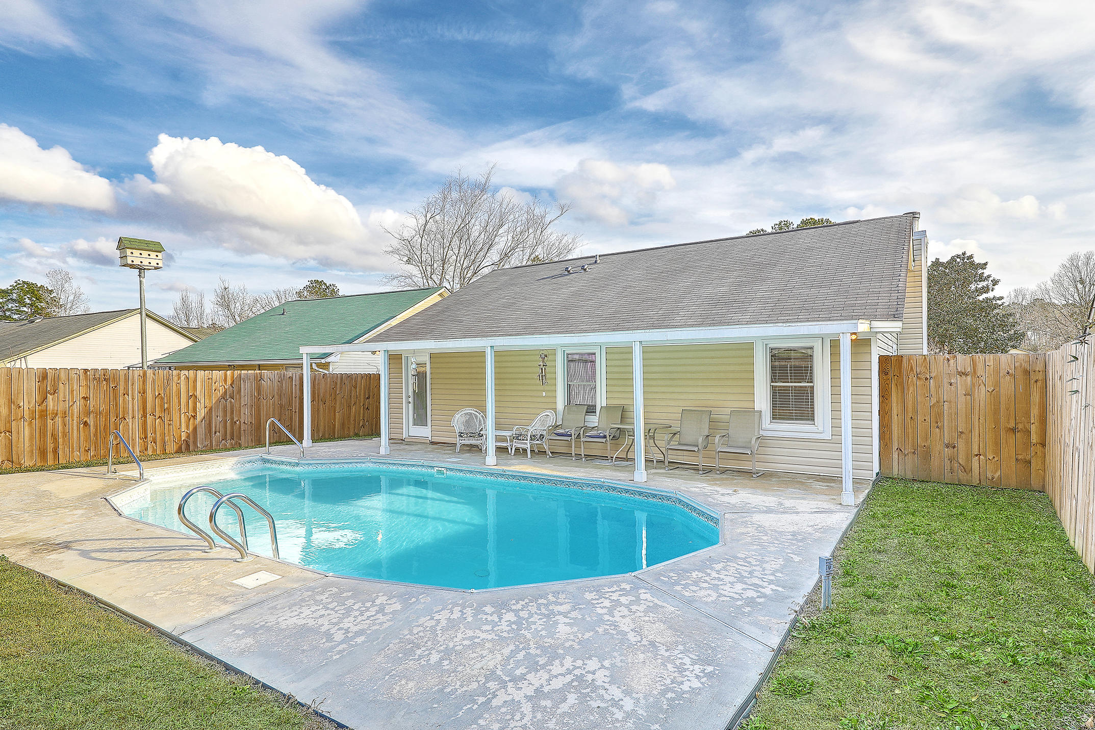 123 Manchester Road Summerville, SC 29486 - Photo 13 of 16 Backyard/Pool