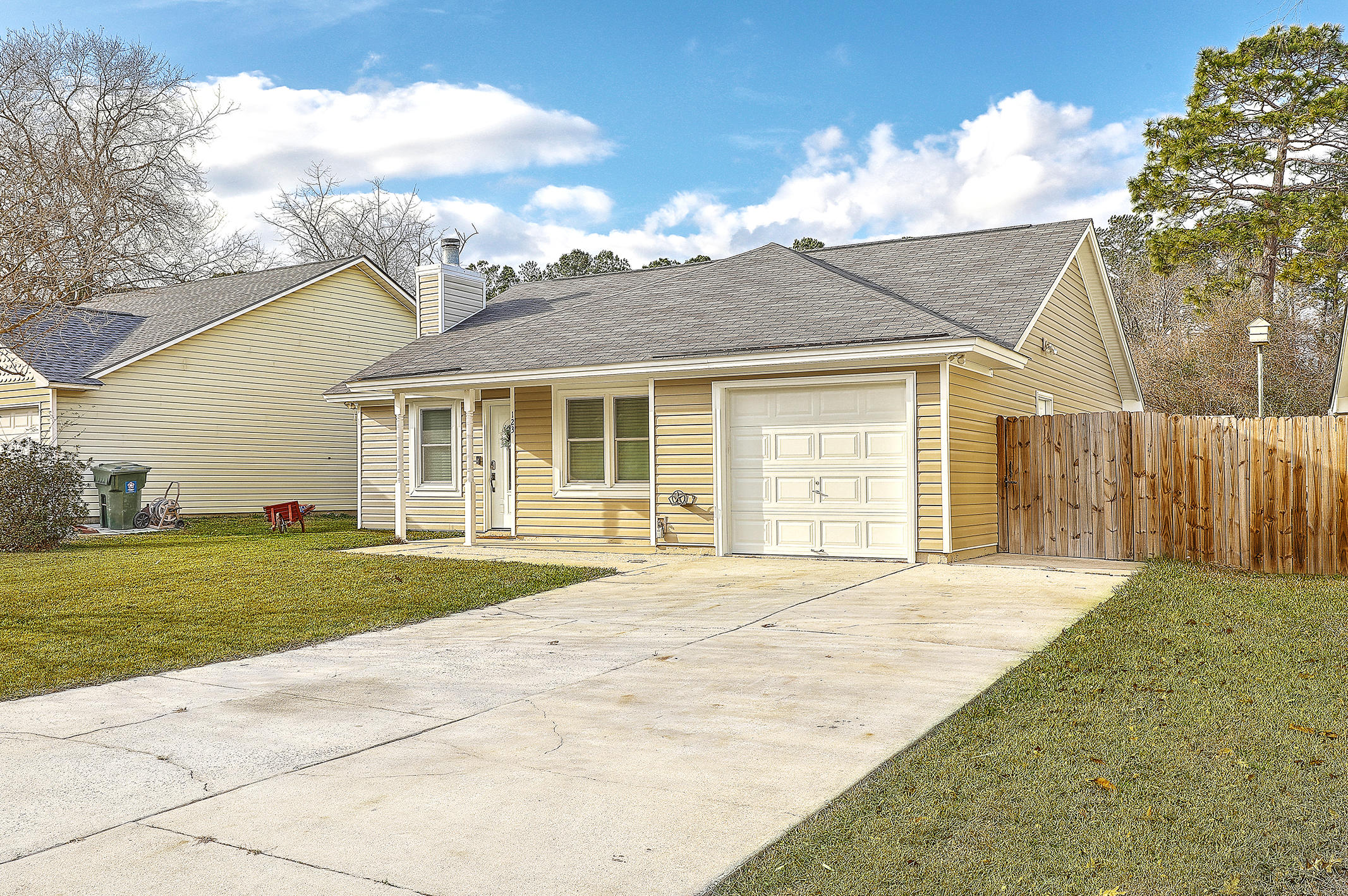 123 Manchester Road Summerville, SC 29486 - Photo 16 of 16 Long Driveway