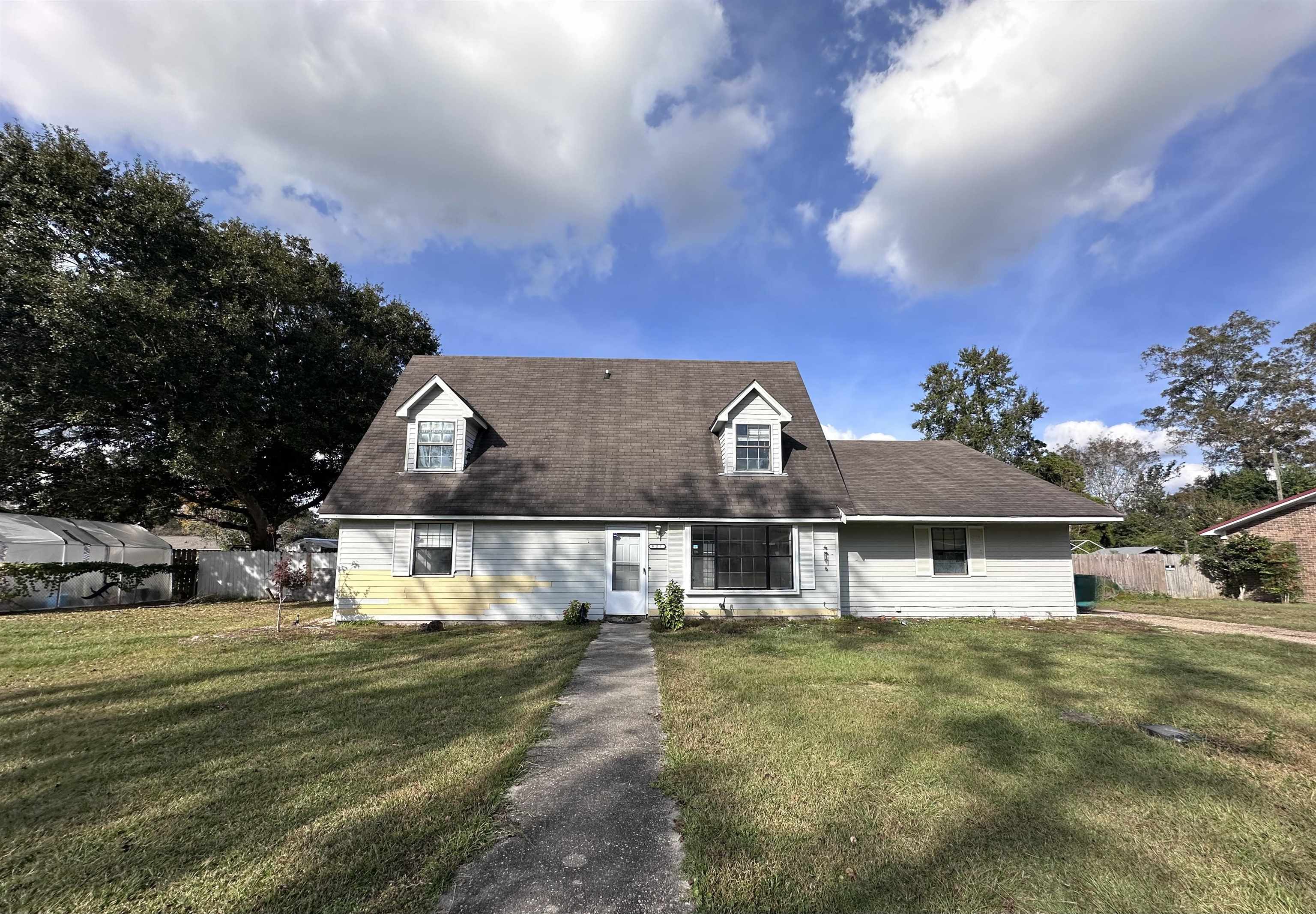 621 East Walker Avenue Foley, AL 36535 - Photo 1 of 8