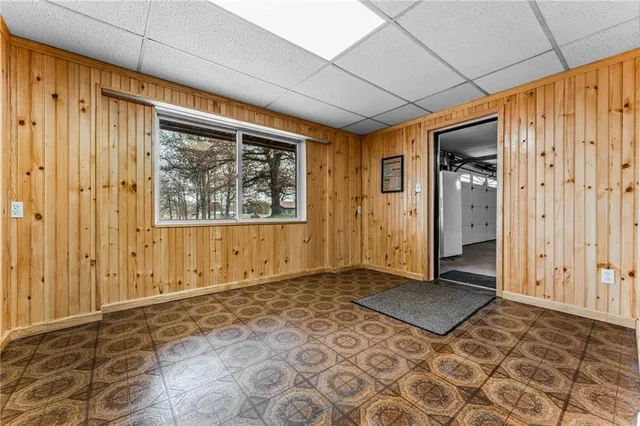 $469,000 | 679 Latonka Drive, Mercer, PA 16137