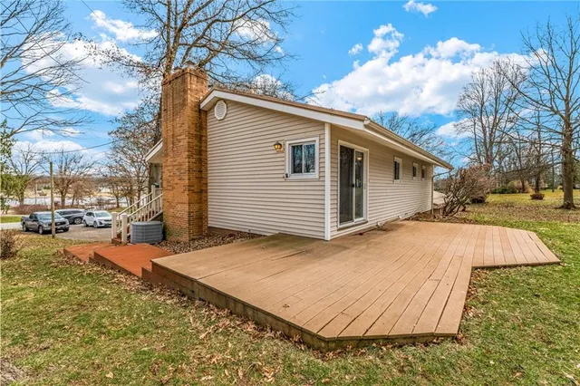 $469,000 | 679 Latonka Drive, Mercer, PA 16137