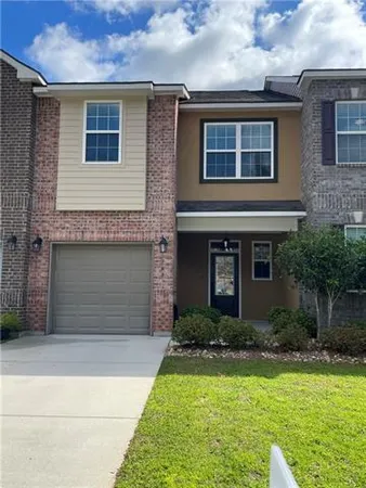 $1,800 | 260 Snowy Egret Court, Madisonville, LA 70447