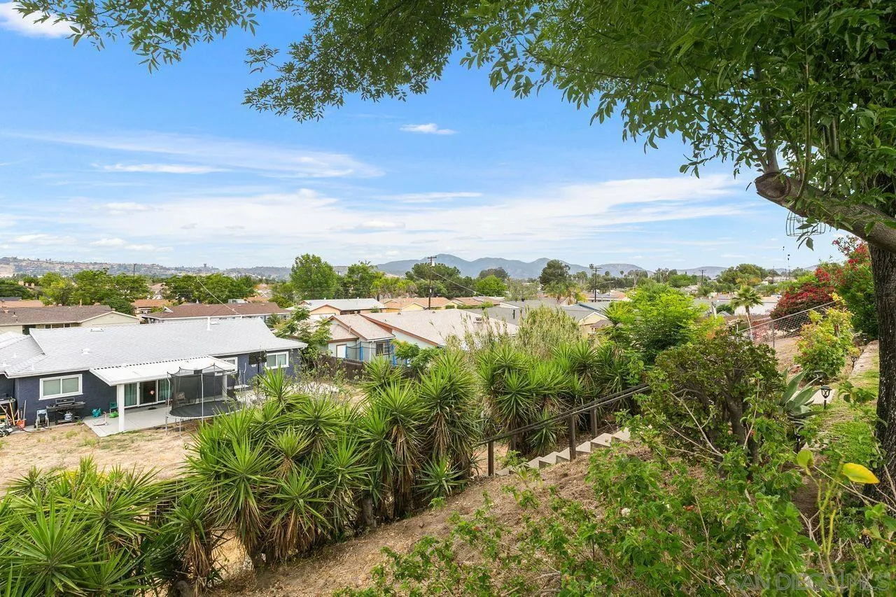 9739 Ramo Road Santee, CA 92071 - Photo 12 of 30 Gallery Image 12