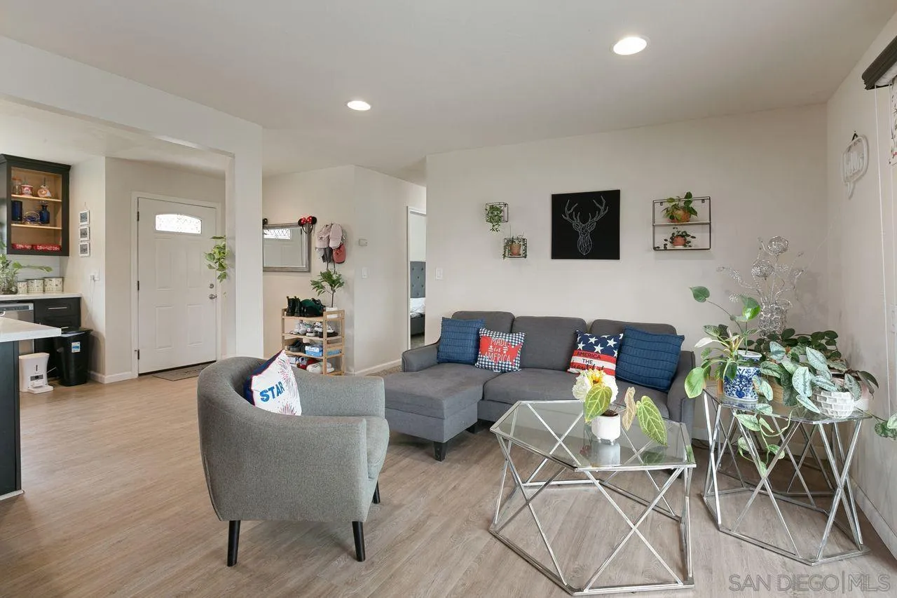 9739 Ramo Road Santee, CA 92071 - Photo 7 of 30 Gallery Image 7