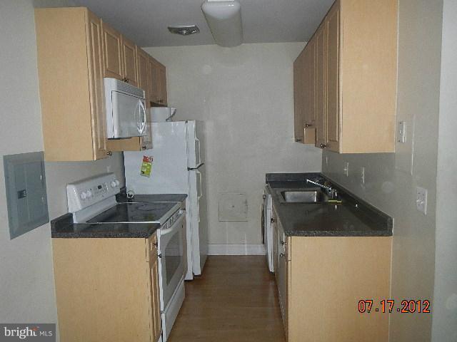 1009 Chillum Road, Unit 401 Hyattsville, MD 20782 - Photo 1 of 7 Kitchen