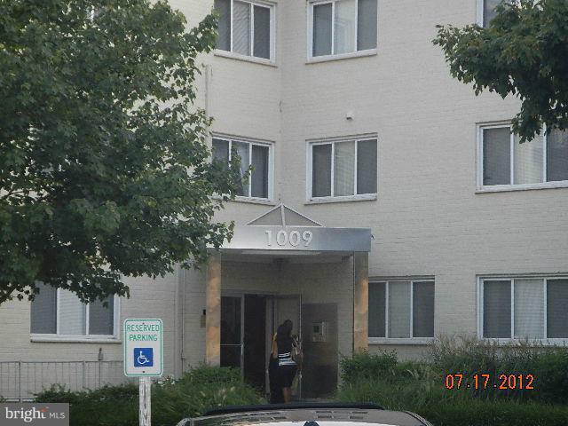 1009 Chillum Road, Unit 401 Hyattsville, MD 20782 - Photo 7 of 7 Exterior (General)