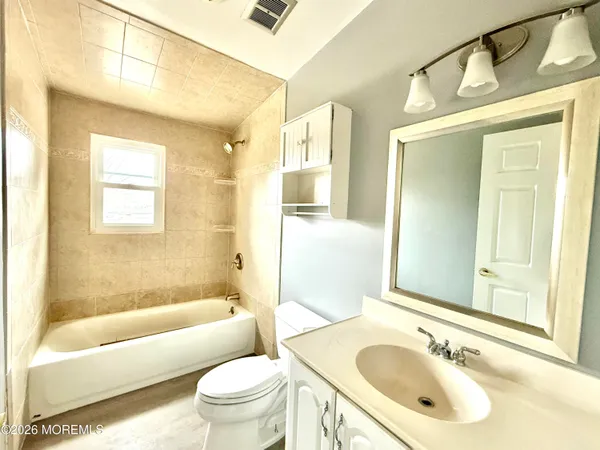 $688,888 | 27 Runyon Avenue, Freehold, NJ 07728