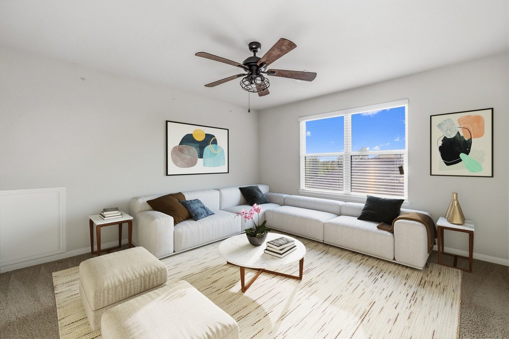 6517 Ranchito Drive Austin, TX 78744 - Photo 30 of 36 Bonus room with flexible use to fit a variety of needs (image may be virtually staged)