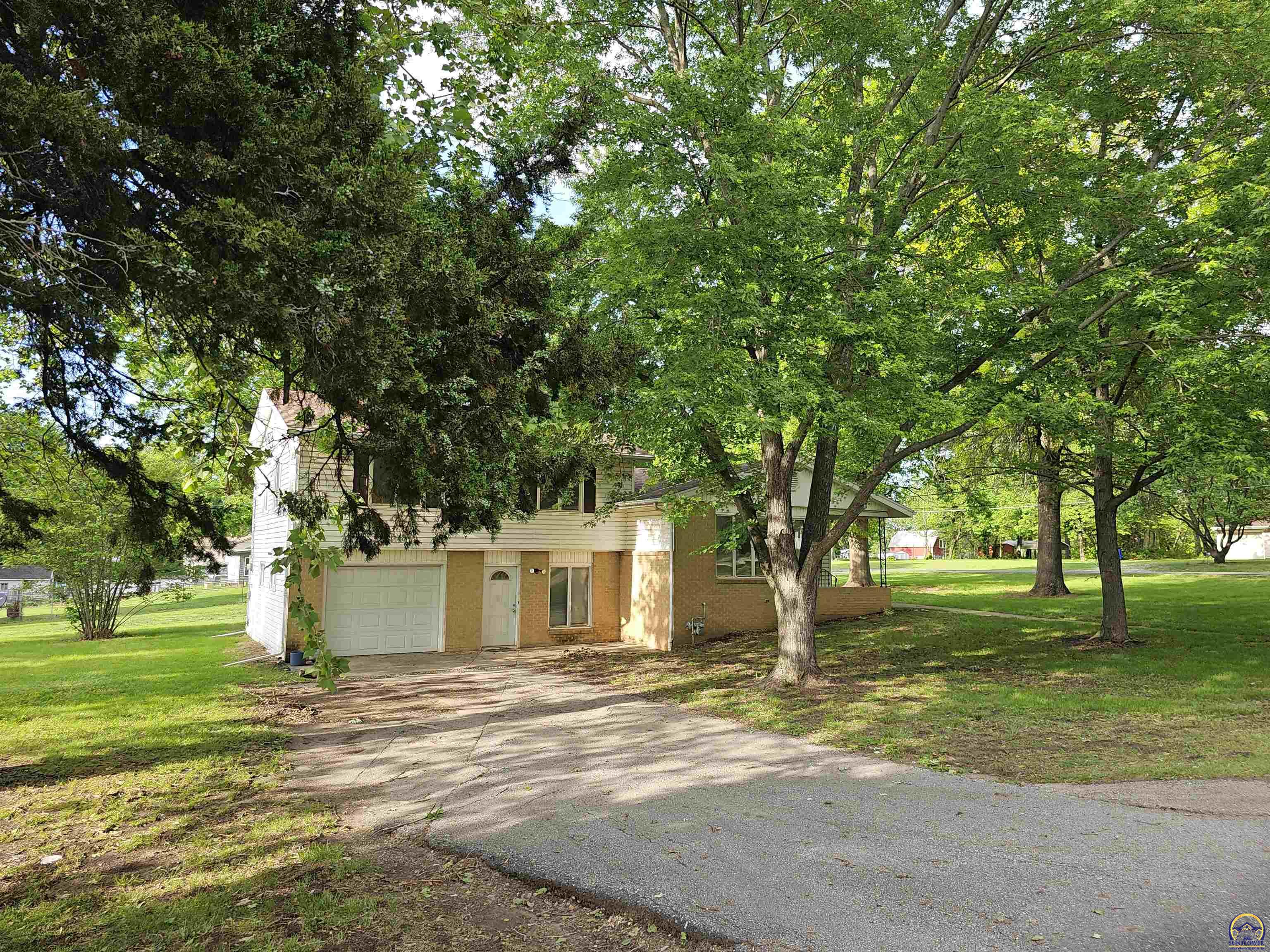 3205 Northwest Rochester Road Topeka, KS 66617 - Photo 48 of 52