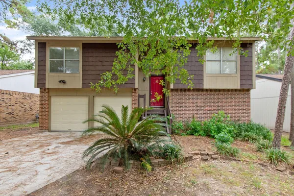 $1,850 | 32 Marabou Place, The Woodlands, TX 77380