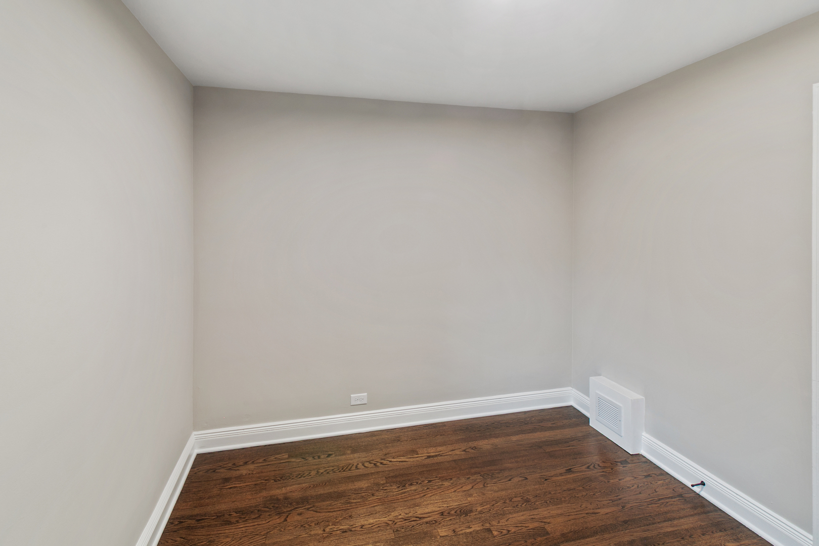 18600 Golfview Avenue Homewood, IL 60430 - Photo 13 of 26