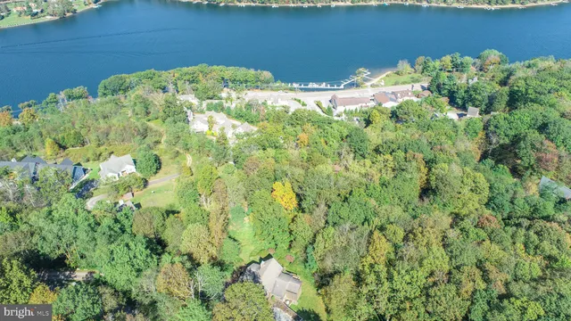 $750,000 | 329 Lemley Drive, Oakland, MD 21550