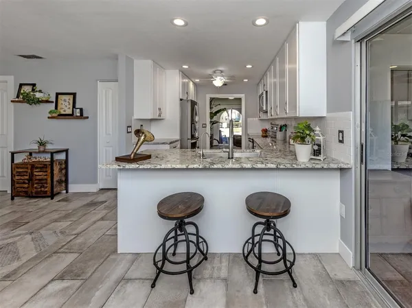 $280,000 | 511 Rubens Drive, Unit 511, Nokomis, FL 34275