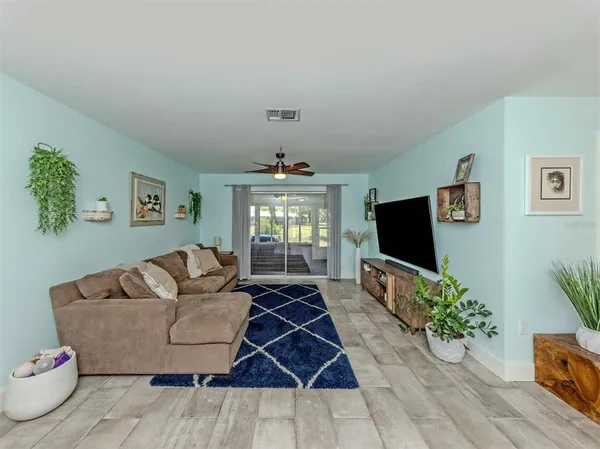 $280,000 | 511 Rubens Drive, Unit 511, Nokomis, FL 34275