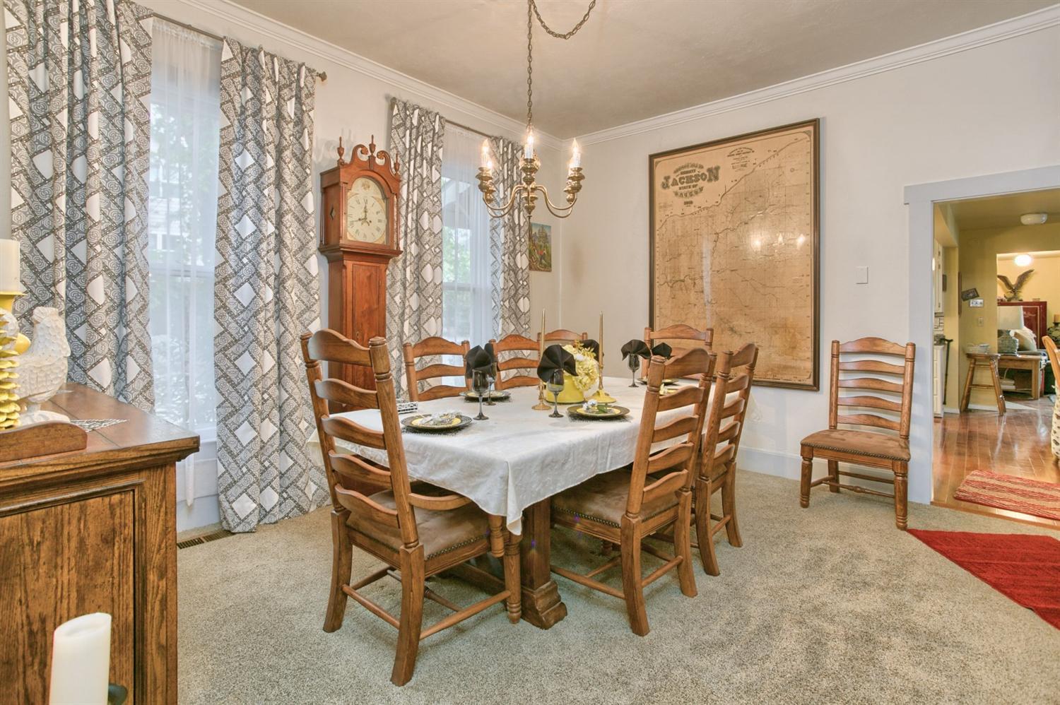 209 Crowson Road Ashland, OR 97520 - Photo 16 of 35 Gallery Image 16