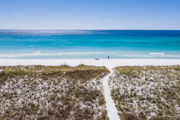 $3,789,900 | 8212 Gulf Boulevard, Navarre, FL 32566