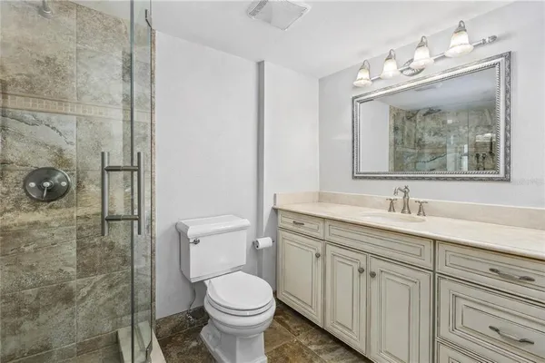 $665,000 | 435 South Gulfstream Avenue, Unit 1103, Sarasota, FL 34236