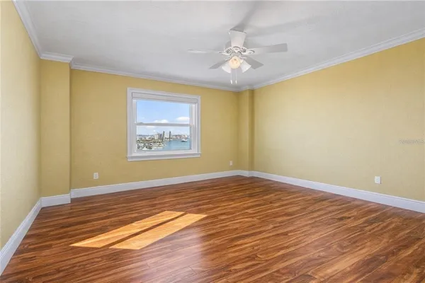 $665,000 | 435 South Gulfstream Avenue, Unit 1103, Sarasota, FL 34236