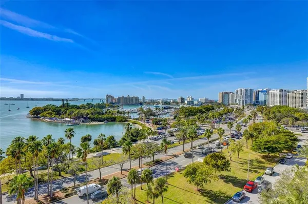 $665,000 | 435 South Gulfstream Avenue, Unit 1103, Sarasota, FL 34236