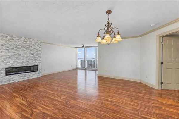 $665,000 | 435 South Gulfstream Avenue, Unit 1103, Sarasota, FL 34236