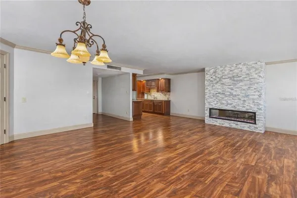 $665,000 | 435 South Gulfstream Avenue, Unit 1103, Sarasota, FL 34236