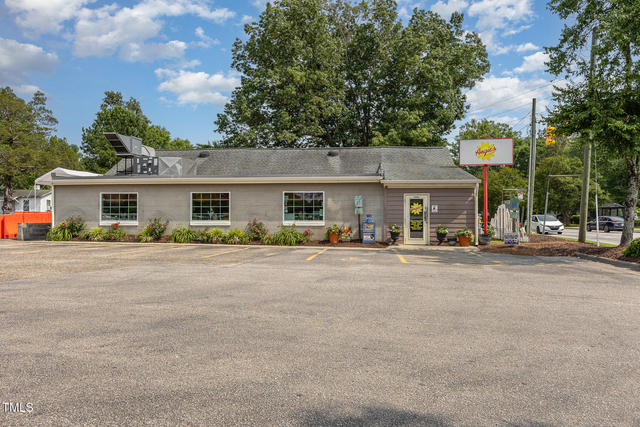 141 Weston Road Garner, NC 27529 - Photo 22 of 26 Angies Restaurant