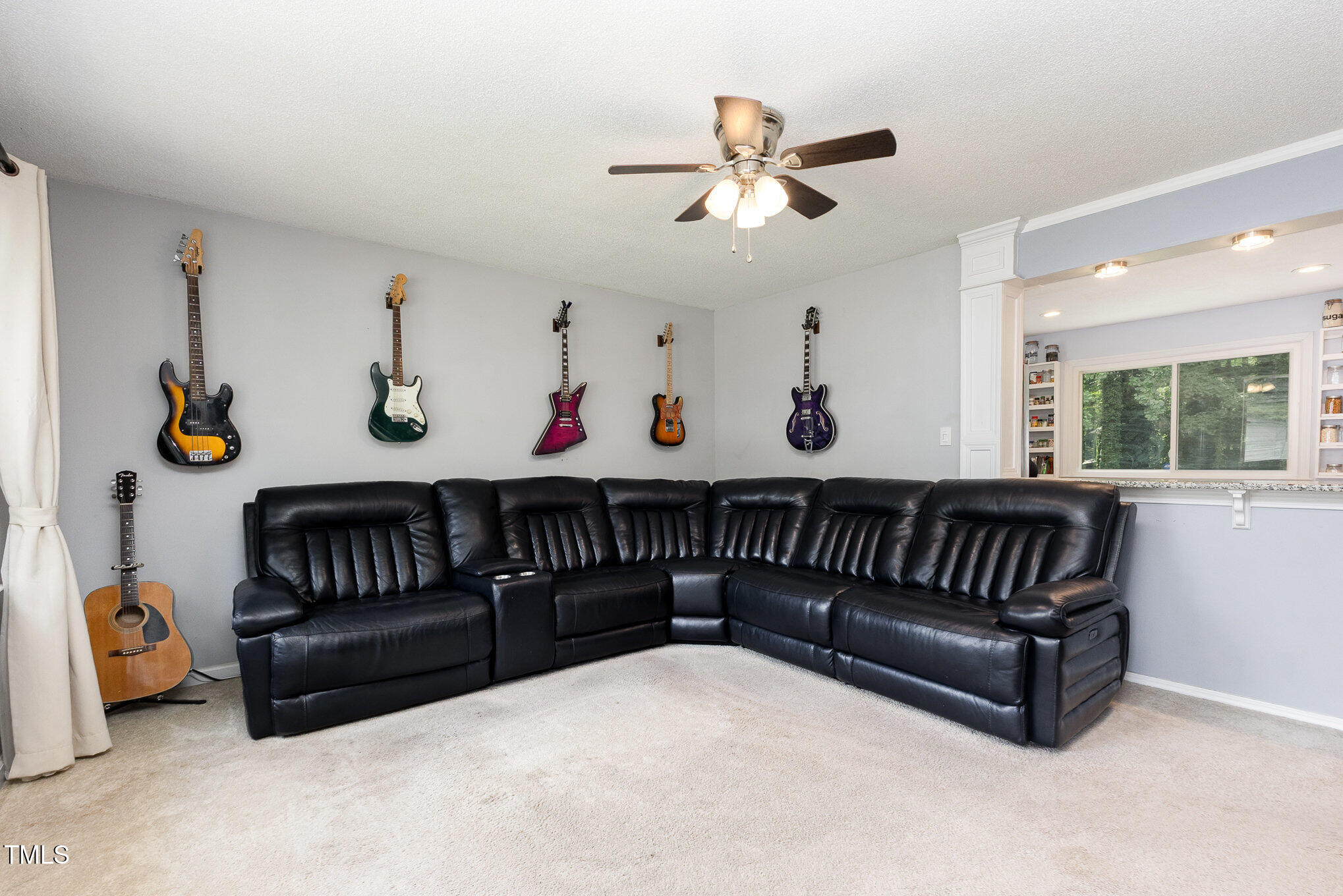 141 Weston Road Garner, NC 27529 - Photo 4 of 26 Living Room
