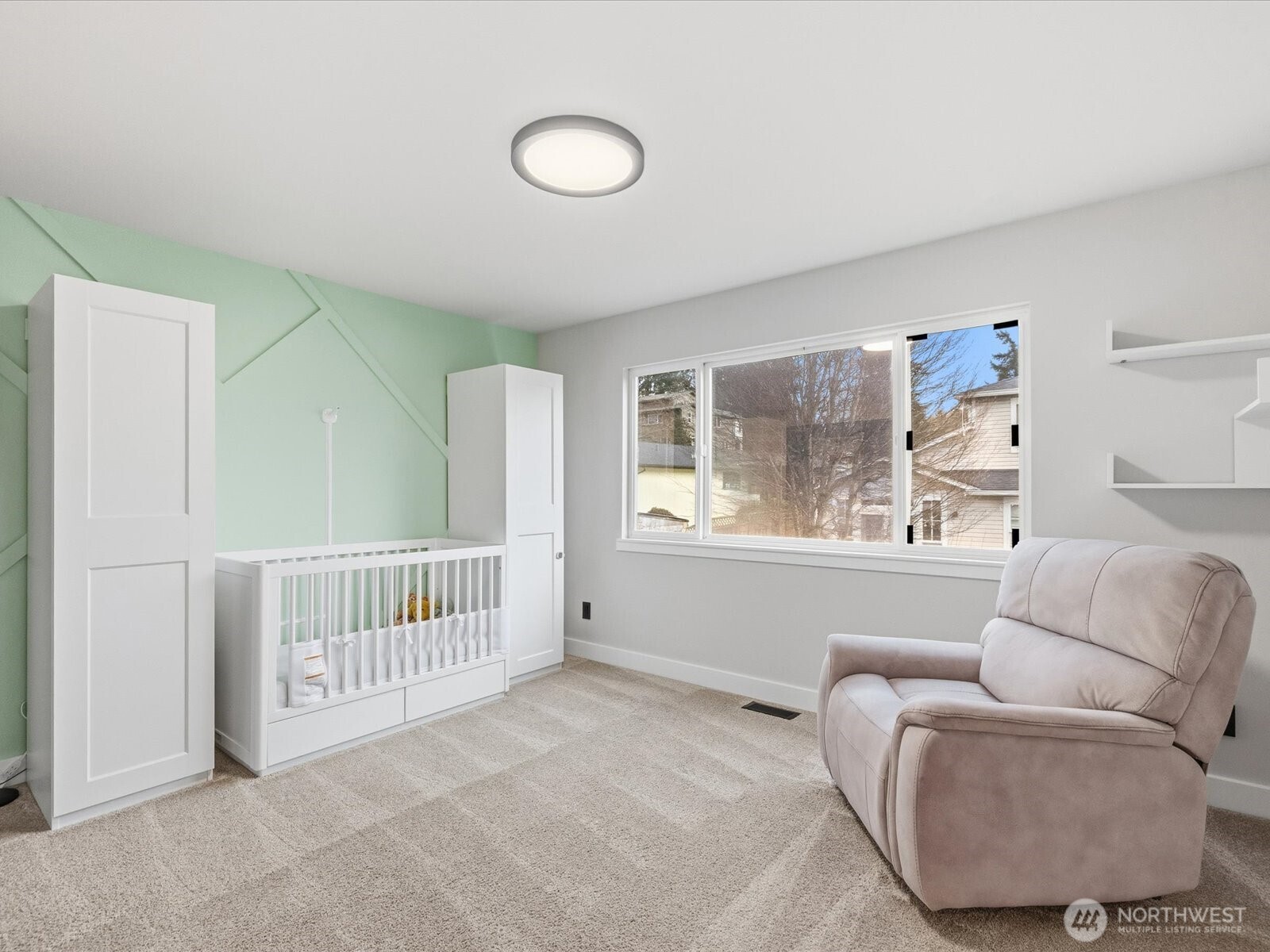 16501 48th Avenue West, Unit B Edmonds, WA 98026 - Photo 20 of 32